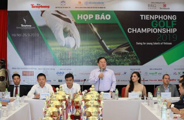 giải golf tiền phong