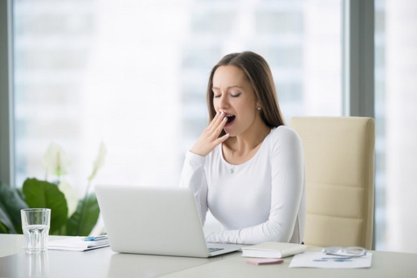 Để sái quai hàm không tái phát thì bạn cần lưu ý tránh nhai thức ăn cứng, tránh ngáp lớn