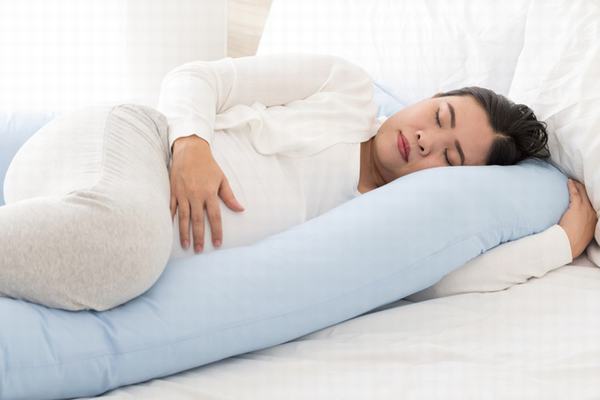 Mẹ bầu có thể áp dụng các mẹo nhỏ tại nhà để giảm đau xương chậu