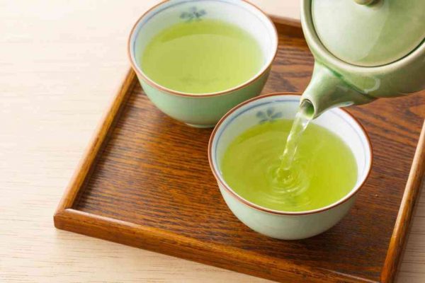 Bị sỏi thận có nên uống trà không