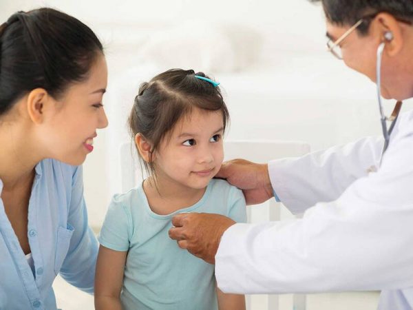 điều trị bệnh suyễn ở trẻ em