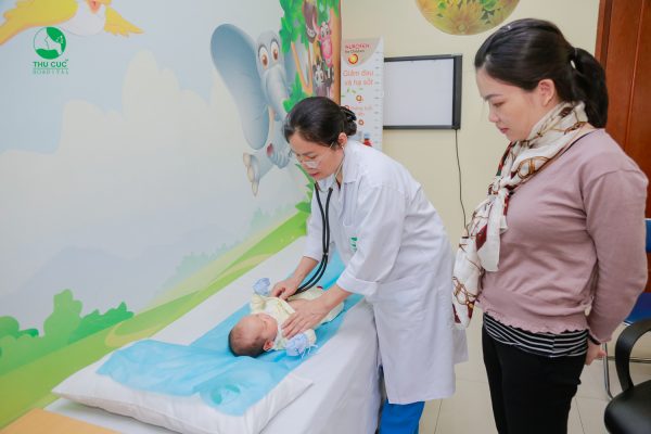xử trí khi trẻ bị dị ứng sữa