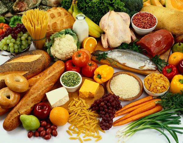 Chế độ ăn uống đúng cách sẽ giúp người bệnh sớm phục hồi sau mổ thoát vị đĩa đệm