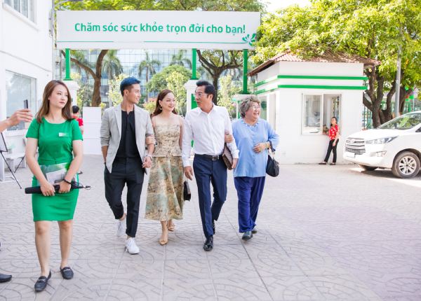 Tham gia sự kiện còn có sự góp mặt của gia đình "Nàng dâu order"