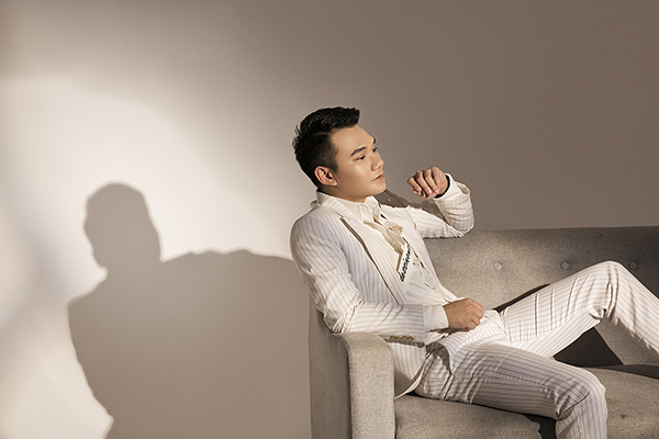 ca sĩ khắc việt