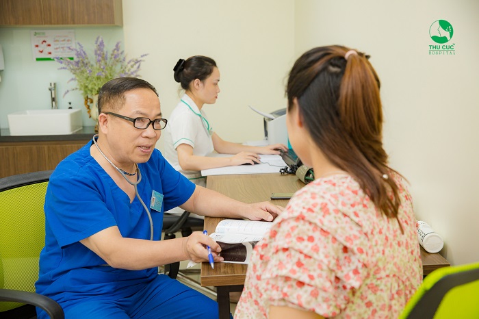 Để được giải đáp tất cả các thắc mắc về các vấn đề xoay quanh chuyện mang thai, chị em nên tới gặp bác sĩ Sản Phụ Khoa của Bệnh viện ĐKQT Thu Cúc