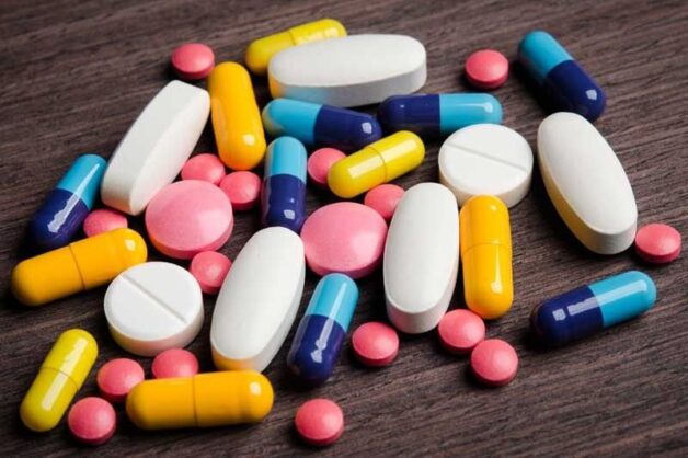 Sử dụng một số loại thuốc theo chỉ định của bác sĩ để điều trị rối loạn giấc ngủ