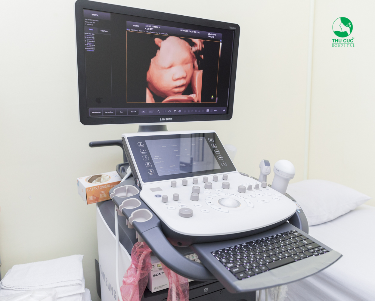 Máy siêu âm 5D tại Bệnh viện ĐKQT Thu Cúc - Bước tiến vượt bậc trong lĩnh vực sản khoa, đem đến hình ảnh chân thực, sắc nét, giúp phát hiện sớm và chẩn đoán chính xác.