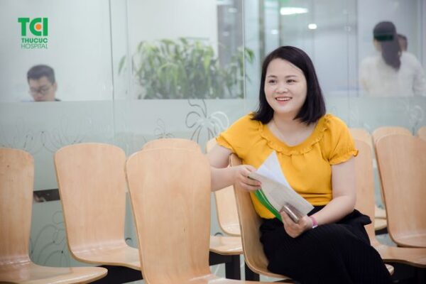 khám sức khỏe nhập học