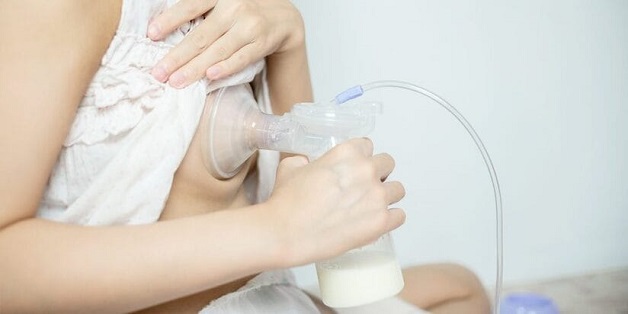Thường xuyên hút sữa giúp mẹ giảm thiểu nguy cơ mắc áp xe vú