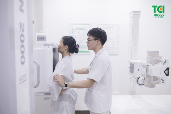 Khám sức khỏe thẻ xanh theo thông tư 14 gồm những gì