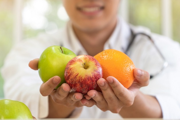 Trái cây, rau xanh là thực phẩm cần thiết cho người bị bệnh này
