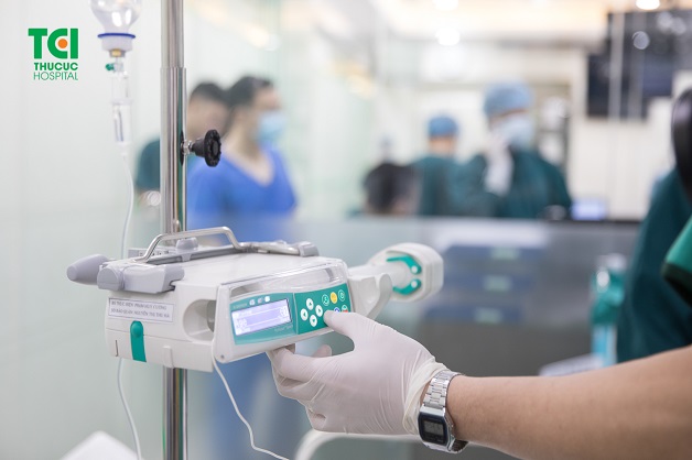 máy bơm tiêm điện tự động nội soi đại tràng không đau