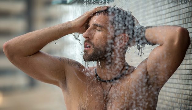 Nước bẩn khiến vi khuẩn sinh sôi và gây viêm nhiễm