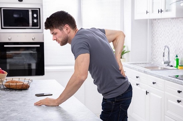 Viêm đường tiết niệu gây đau lưng khi tình trạng viêm nhiễm đã tiết triển đến thận