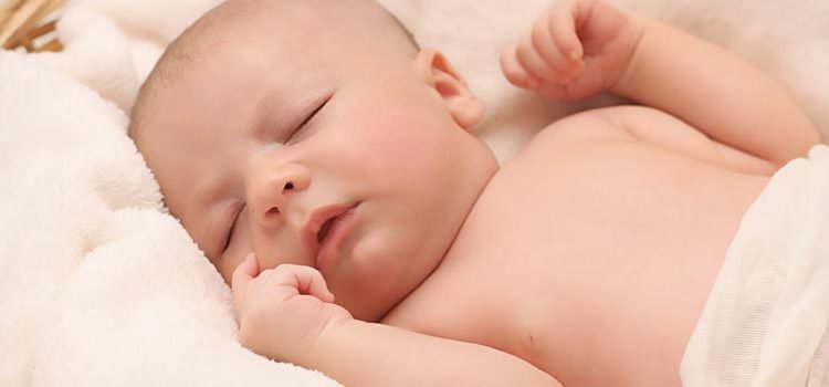 Hẹp nao quy đầu bệnh lý có thể dẫn đến tình trạng viêm nhiễm niệu đạo ở trẻ