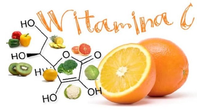 Khi bị viêm loét niêm mạc miệng, bạn nên ăn nhiều thực phẩm giàu vitamin C
