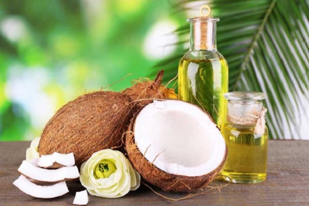 Dầu dừa có khả năng làm sạch bề mặt lưỡi, một trong những nguyên nhân làm hơi thở có mùi.