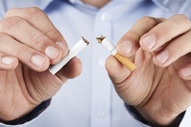 Sau khi nhổ răng khôn cần ngừng hút thuốc ít nhất 14 ngày