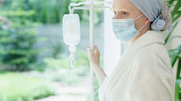 người mắc ung thư tủy sống được bao lâu