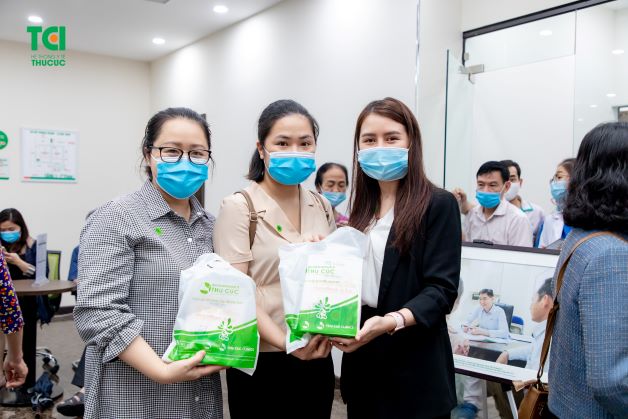 Những phần quà giá trị được trao tặng khách hàng