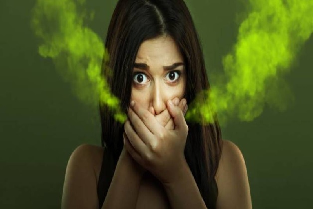 Hôi miệng do sâu răng là hiện tượng nhiều người gặp phải