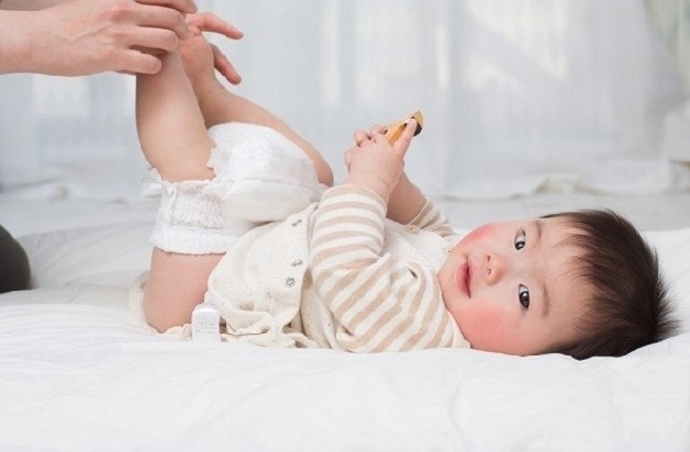 Nguyên nhân chính khiến trẻ sơ sinh bị đi ngoài có bọt