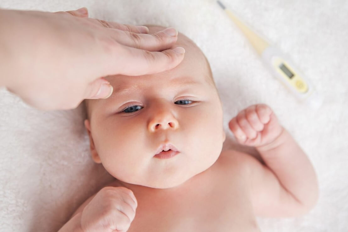 Sau khi uống Rota, trẻ cần được theo dõi các triệu chứng xuất hiện
