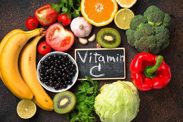 Sau khi phẫu thuật tử cung, chị em nên ăn các loại thực phẩm giàu vitamin C