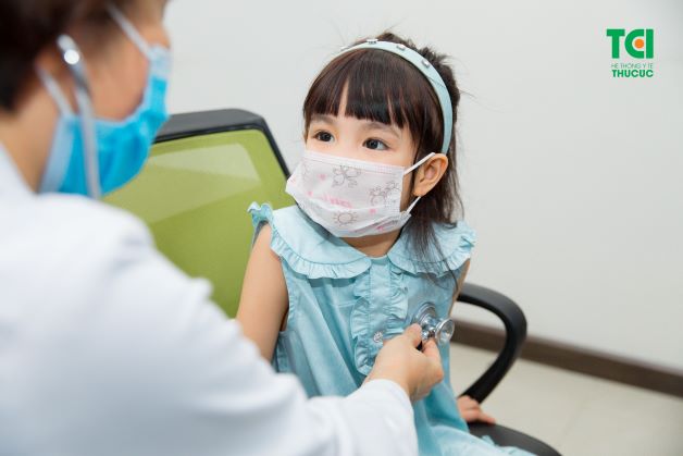 Trẻ bị thiếu máu dinh dưỡng có thể điều trị hoàn toàn nếu cha mẹ cho trẻ đi thăm khám sớm và có biện pháp điều trị kịp thời