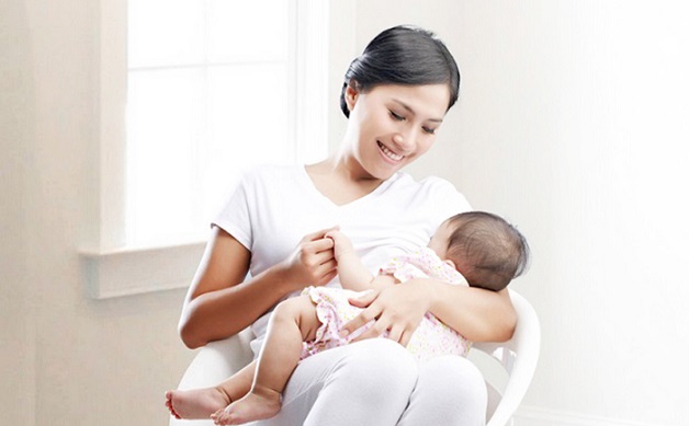 Nguyên nhân nhiệt miệng ở trẻ dưới 1 tuổi