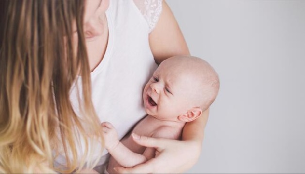 Có rất nhiều nguyên nhân khiến trẻ 3 tháng bị táo bón