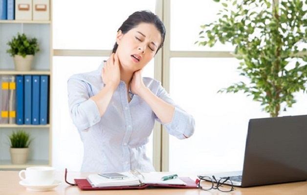 đau đầu nửa sau gáy và chóng mặt thường xảy ra với ai?
