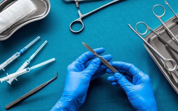 Phẫu thuật cắt u tuyến giáp ác tính là phương pháp điều trị chủ đạo