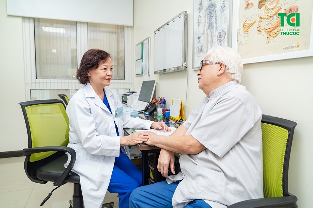 Khám lầm sàng nội tiết cho phép bác sĩ nhận diện ban đầu, từ đó đưa ra các chỉ định phù hợp tiếp theo