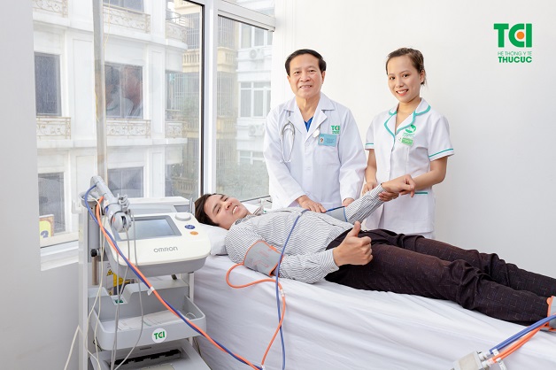 Bạn cần được khám với các bác sĩ chuyên khoa và hệ thống máy móc hiện đại để xác định mức độ nguy hiểm của chứng rối loạn nhịp tim mà bạn đang gặp phải.