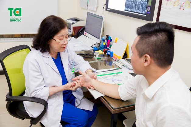 Bác sĩ cơ xương khớp giỏi ở Hà Nội