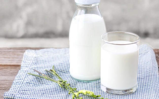 Bổ sung các thực phẩm giàu vitamin và các dưỡng chất để trẻ mau chóng phục hồi, đặc biệt là các thực phẩm có lợi cho răng như sữa, trứng, phomai...