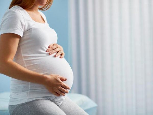 Để trả lời thắc mắc u nang buồng trứng phải có thai được không thì còn cần xem xét nhiều yếu tố như: Kích thước khối u, tình trạng bệnh...