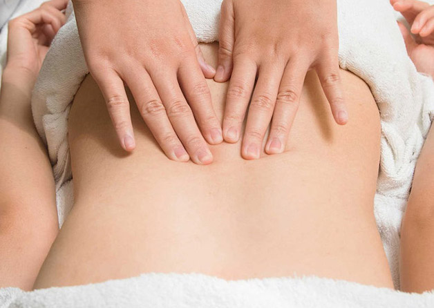 xoa bóp chữa đau thần kinh tọa như thế nào