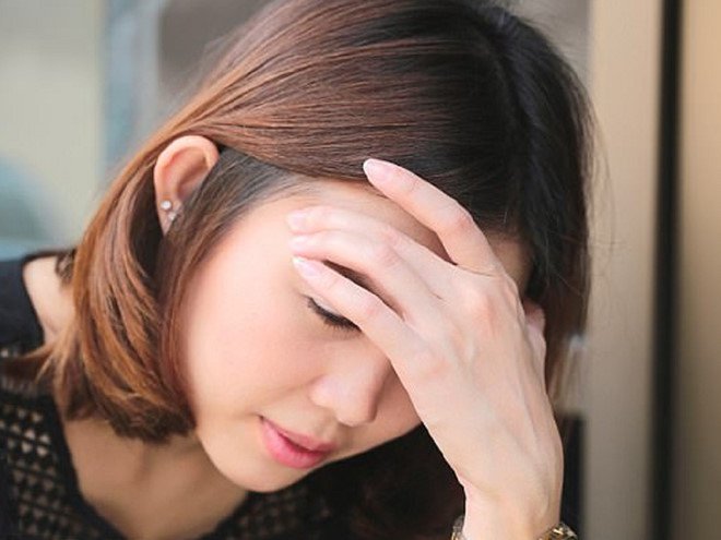 Bệnh đau đầu ù tai dễ dẫn tới tình trạng mất ngủ và suy nhược cơ thể, làm giảm sút nghiêm trọng chất lượng cuộc sống