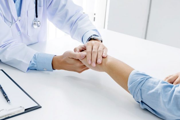 Bao quy đầu bị sưng có nguy hiểm không là thắc mắc của nhiều nam giới