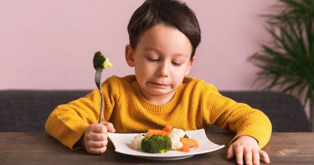 Có nhiều nguyên nhân khiến trẻ 5 tuổi biếng ăn