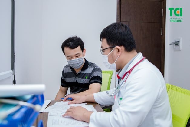 Đội ngũ bác sĩ có trình độ chuyên môn, giàu kinh nghiệm sẽ giúp thăm khám chính xác, chẩn đoán đúng nguyên nhân của bệnh.