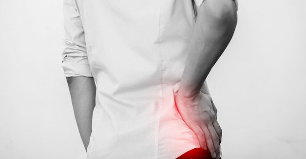 tìm hiểu đau thần kinh tọa có nên đi bộ không