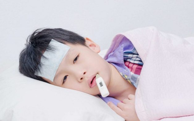 Sốt cao co giật là tình trạng nhiều trẻ nhỏ gặp phải