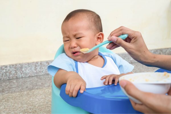 Trẻ biếng ăn phải làm thế nào 