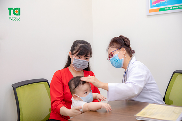 Trẻ biếng ăn thì phải làm sao - Cho con đi khám bác sĩ Dinh dưỡng