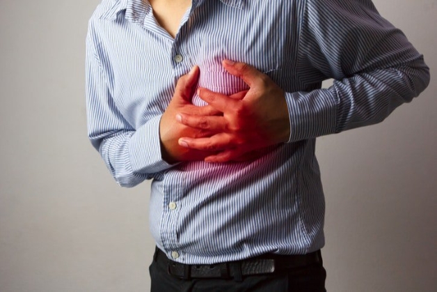 Các thói quen sống tiêu cực dễ dẫn đến triệu chứng hẹp mạch vành