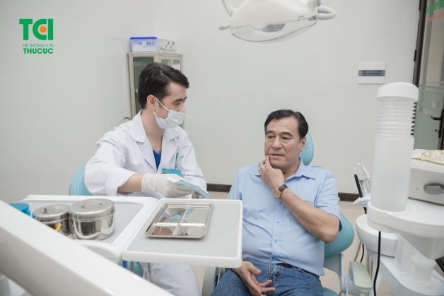 Để biết chính xác mình có thuộc đối tượng được trồng răng không, bạn nên đến các cơ sở nha khoa uy tín để được tư vấn kỹ lưỡng 